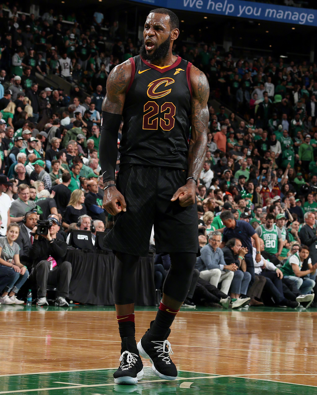 库里连续两 库里连续两